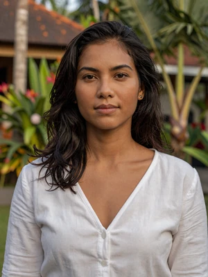 Sari, 30, Balinese Indonesian woman interested in international dating