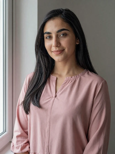 Parisa, 26, Afghan woman from Hamburg open to international dating