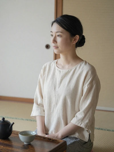 Hina, 30, Japanese tea ceremony instructor in Kyoto tatami room - Japanese woman dating profile